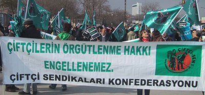 15 Mart'ta Çitçi-Sen Kadıköy Meydanı'ndaydı