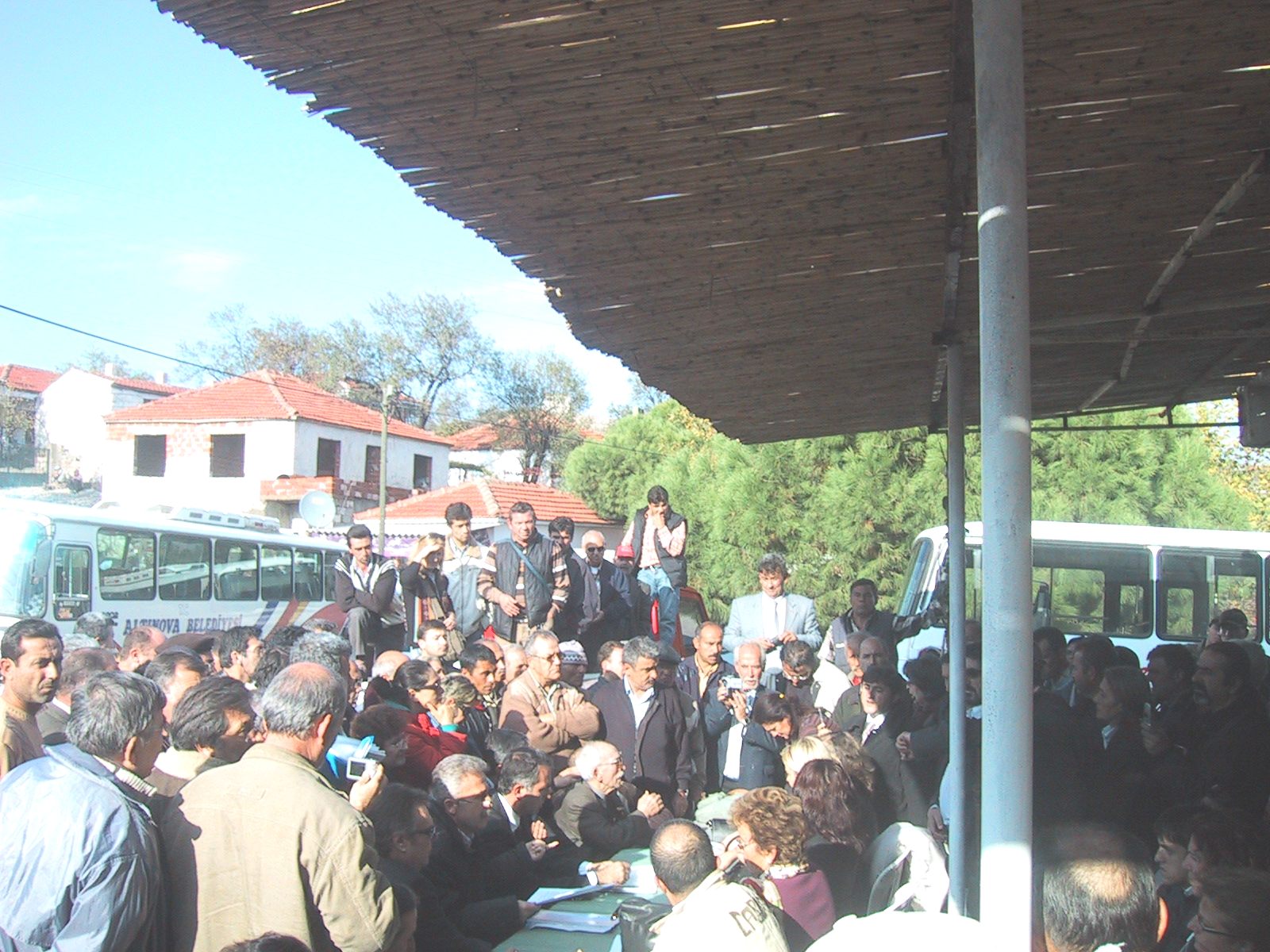 Karaayıt Köyü'nde ÇED toplantısı protestolar arasında yapıldı