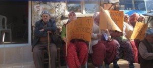Antalya'da köylülerin 2B eylemine polis müdahalesi