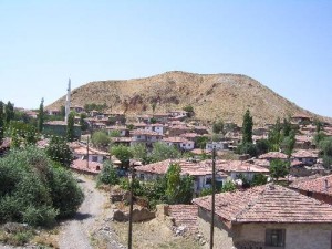 'Orada bir köy yok uzakta' yasası/Pınar Öğünç