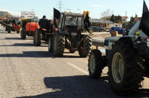 Yunan Çiftçiler AB'ye Şikayet Edildi        