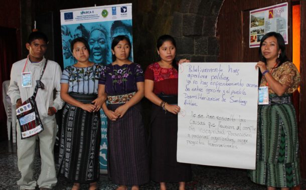 Atalarımızın Yöntemlerini Sürdürmek: Yerli Kadınlar Gıda Egemenliğine Çözüm Arıyor  /  Jessie Cherofsky