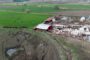 Depremzede çiftçinin buğday ekili tarlasına beton döküldü!