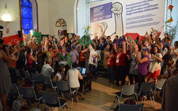 Via Campesina Köylü kadınlar meclisi : Dünya gıda egemenliği ve feminizmle dönüşecek